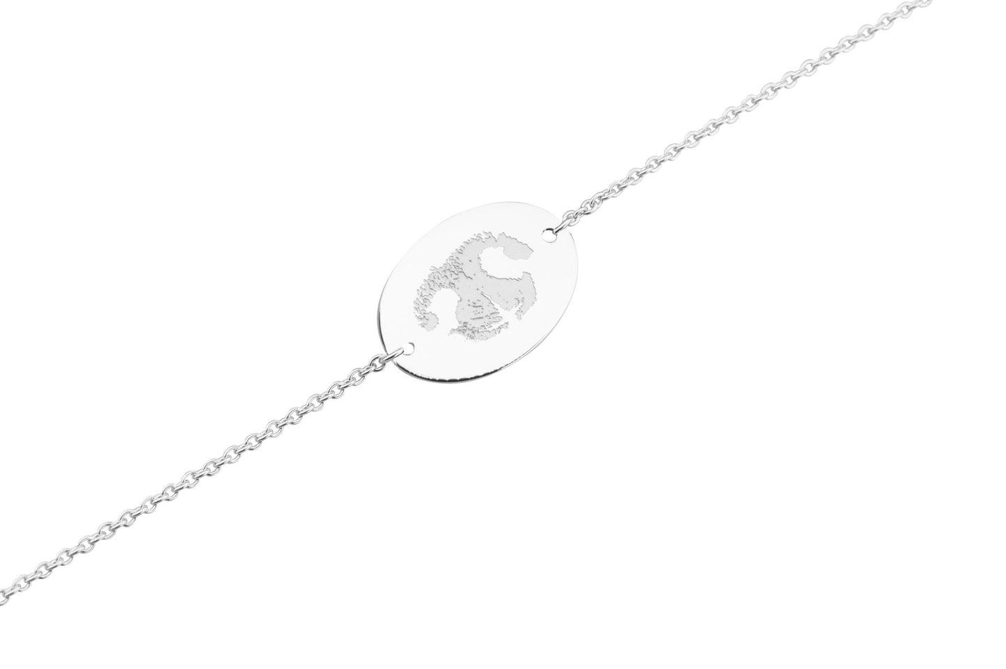 Armband met gebogen plaatje voor gravure. Tekst witgoud
