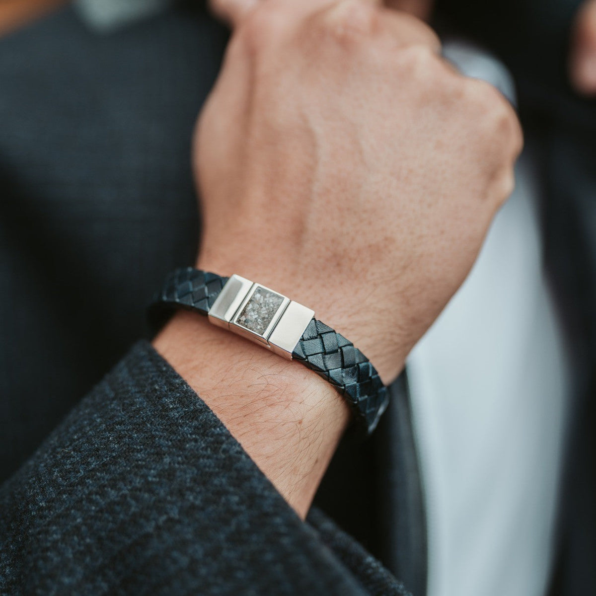 Lederen armband met as erin verwerkt