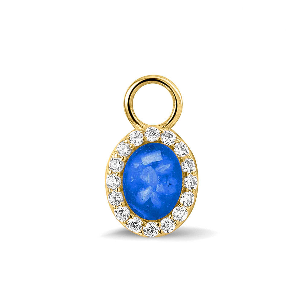 Ovaal gevormde oorhangers, 18 mm lang rondom afgewerkt met zirkonia's, aan de voorzijde zichtbaar gevuld met as of haar. blue.