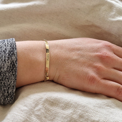 armband met gebogen plaatje voor gravure. alle