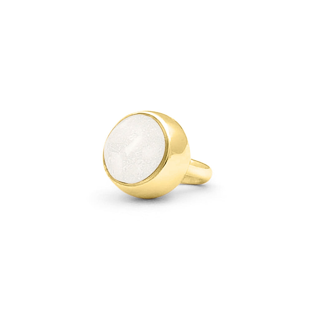 Subtiele charm als gedenksieraad gevuld met as, haar of moedermelk. White