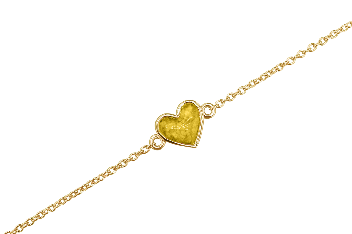as armband met hartje als gedenksieraad. Yellow