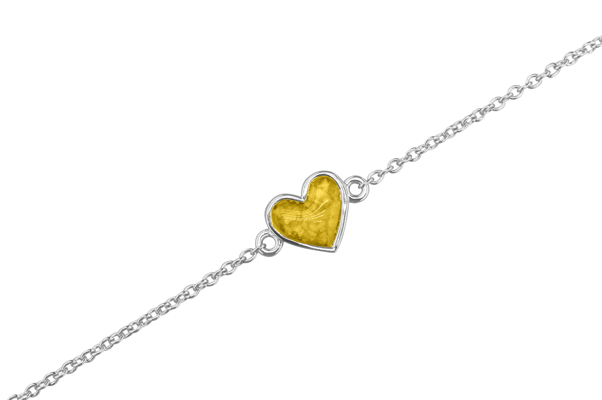 as armband met hartje als gedenksieraad. Yellow