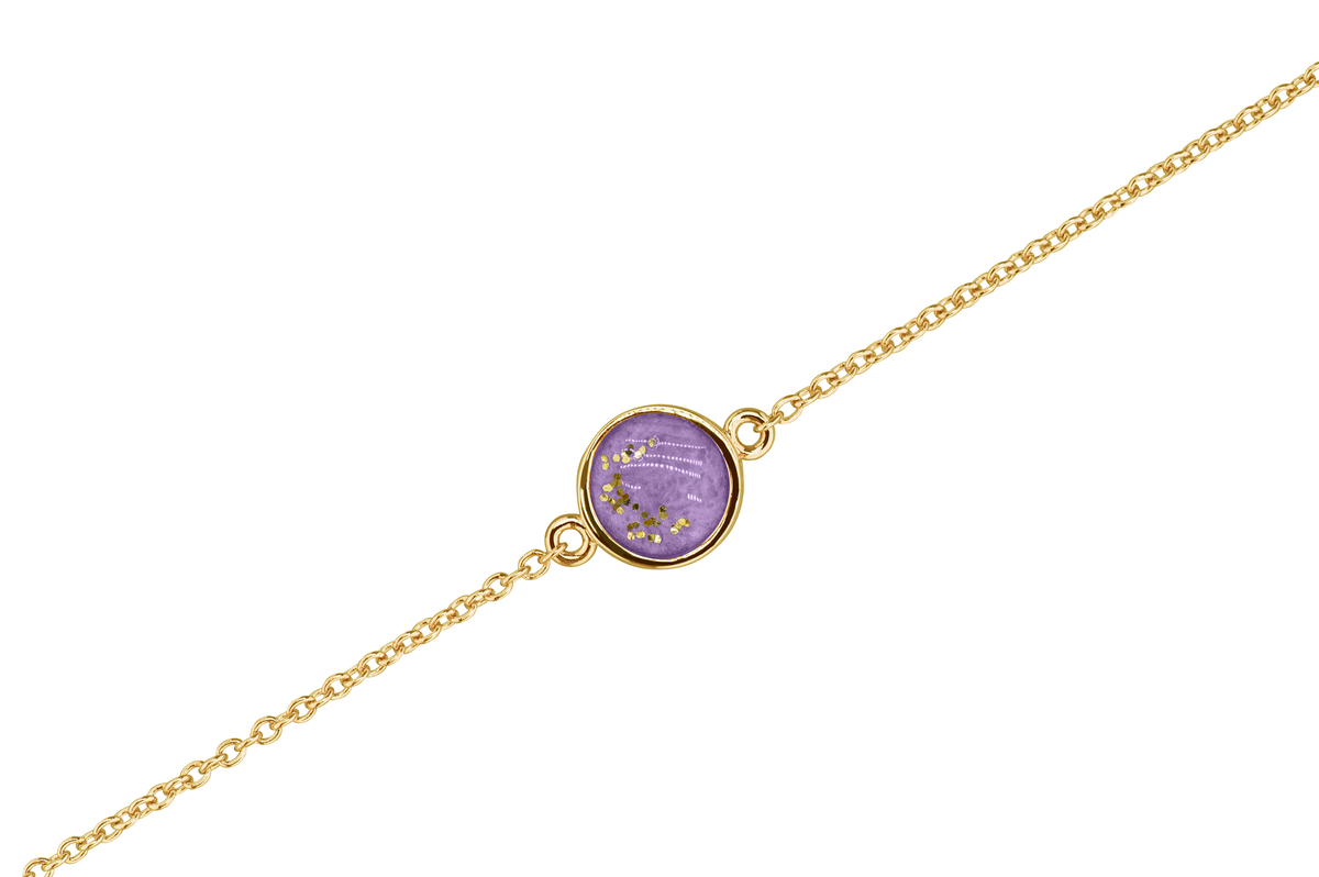 As armband met rondje als compartiment in het midden aan de voorzijde. Purple