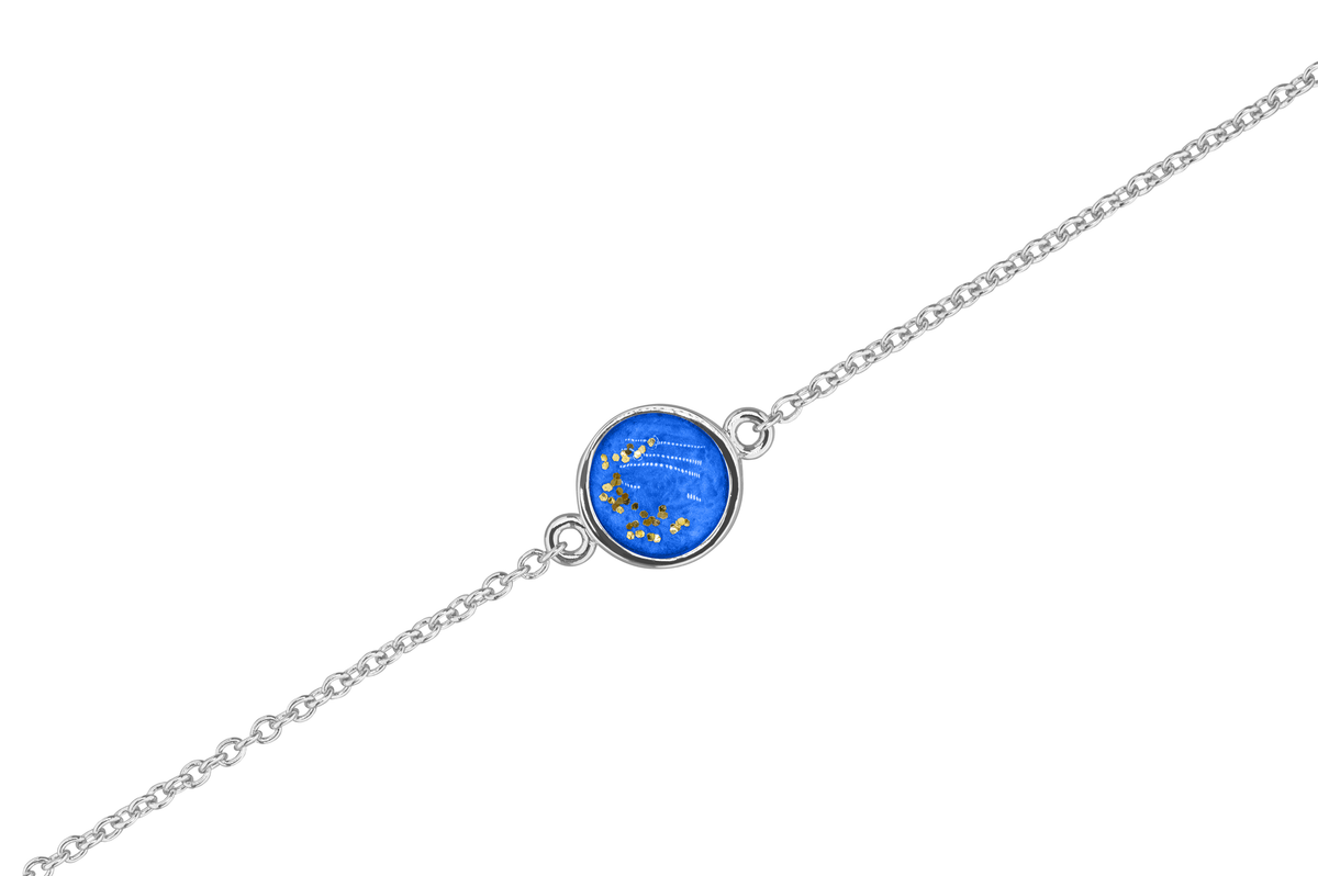 As armband met rondje als compartiment in het midden aan de voorzijde. Blue
