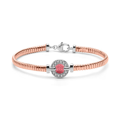 Zilveren vergulde as armband afgewerkt rondom met zirkonia's. soft