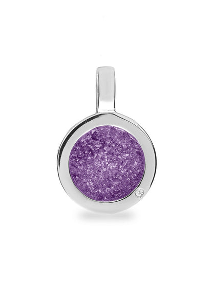 Ronde platte ashanger, gedenksieraad, waar as en haar in verwerkt wordt. Purple