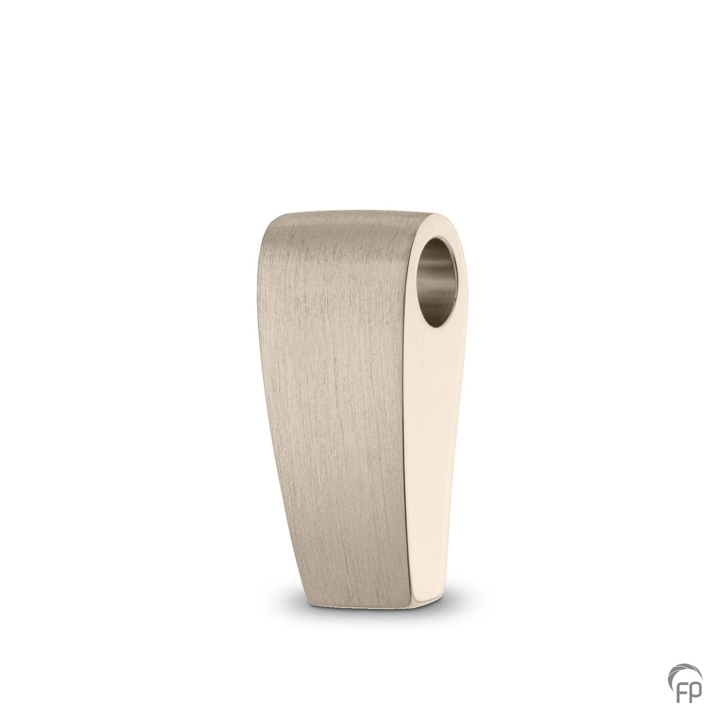 Hanger met in het midden een edelsteen in zilver uitgevoerd met zirkonia, in goud met diamant. De ashangers uit deze collectie gedenksieraden zijn zeer gevarieerd en eigentijds ontworpen.